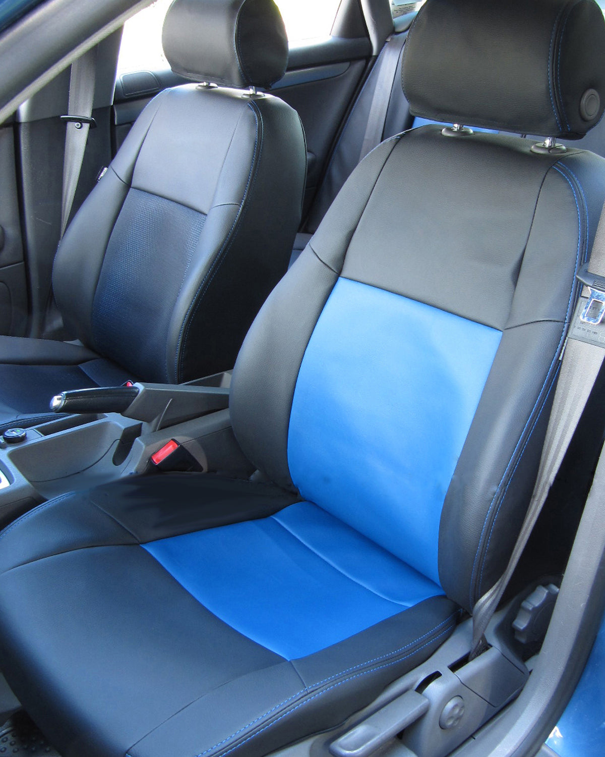 Audi A4 B6 (2001-2006) Black & Blue Leatherette Seat Covers with Logos