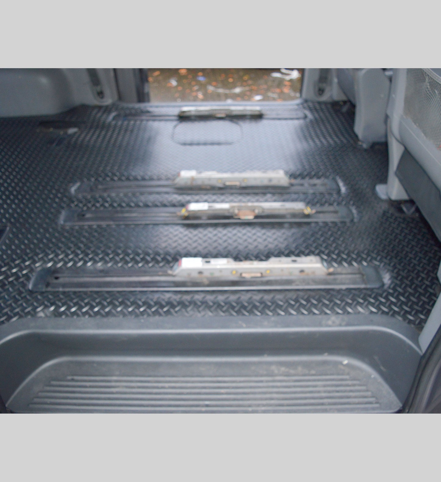 Hyundai i800 Full Rear Load Liner Rubber Mat.