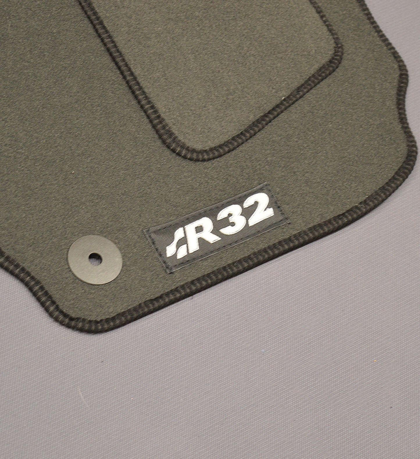 VW Golf MK4 R32 Carpet Floor Mats | Grey with R32 Logos UK Made