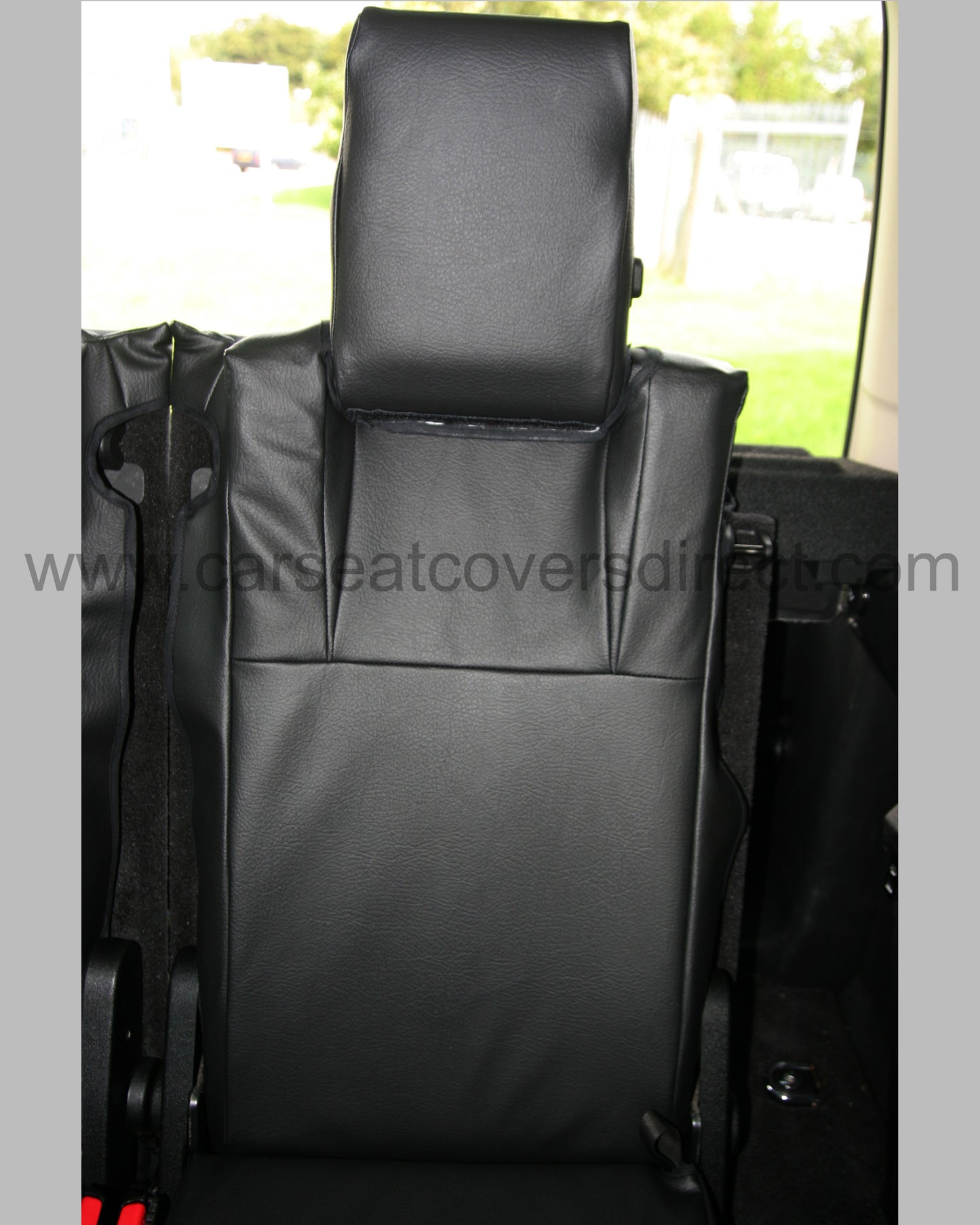 Land Rover Discovery Seat Covers - Black Leatherette (3rd Generation)