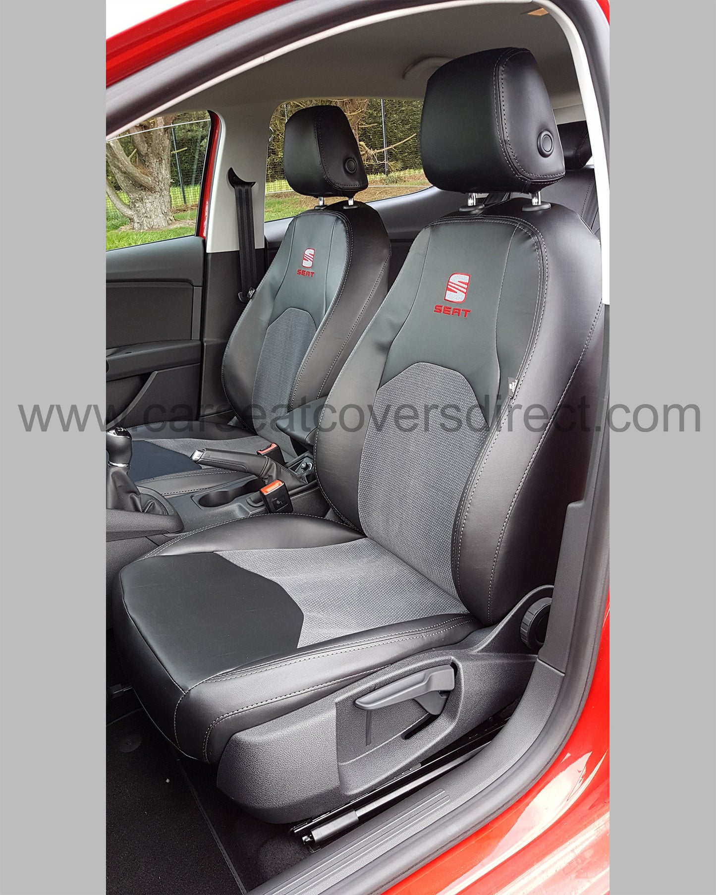 Seat Leon Seat Covers - Black with Cloth Centres (3rd Gen 2013-Present)