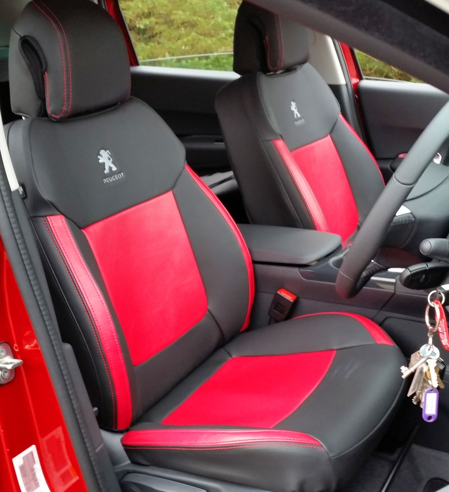 Peugeot 3008 Tailored Car Seat Covers - Charcoal & Red