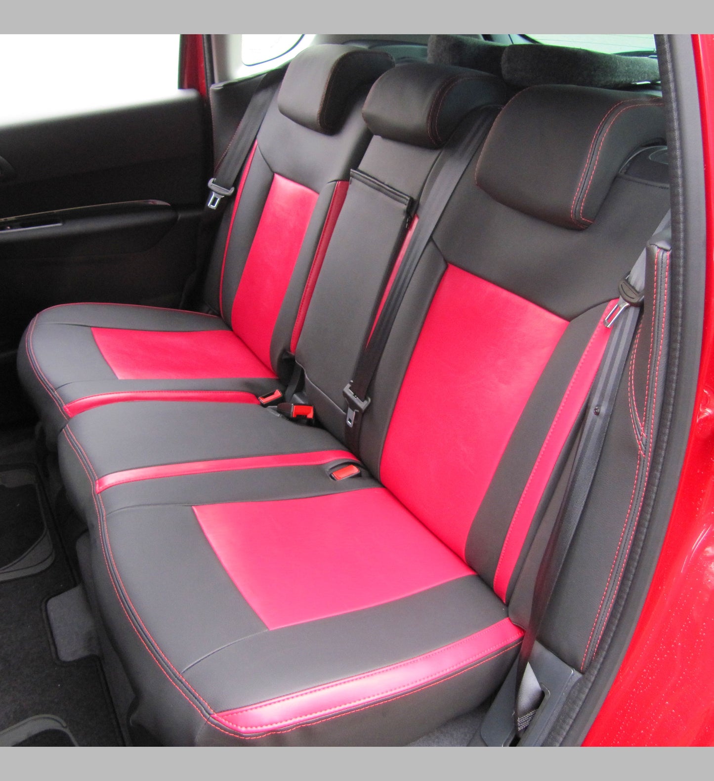 Peugeot 3008 Tailored Car Seat Covers - Charcoal & Red
