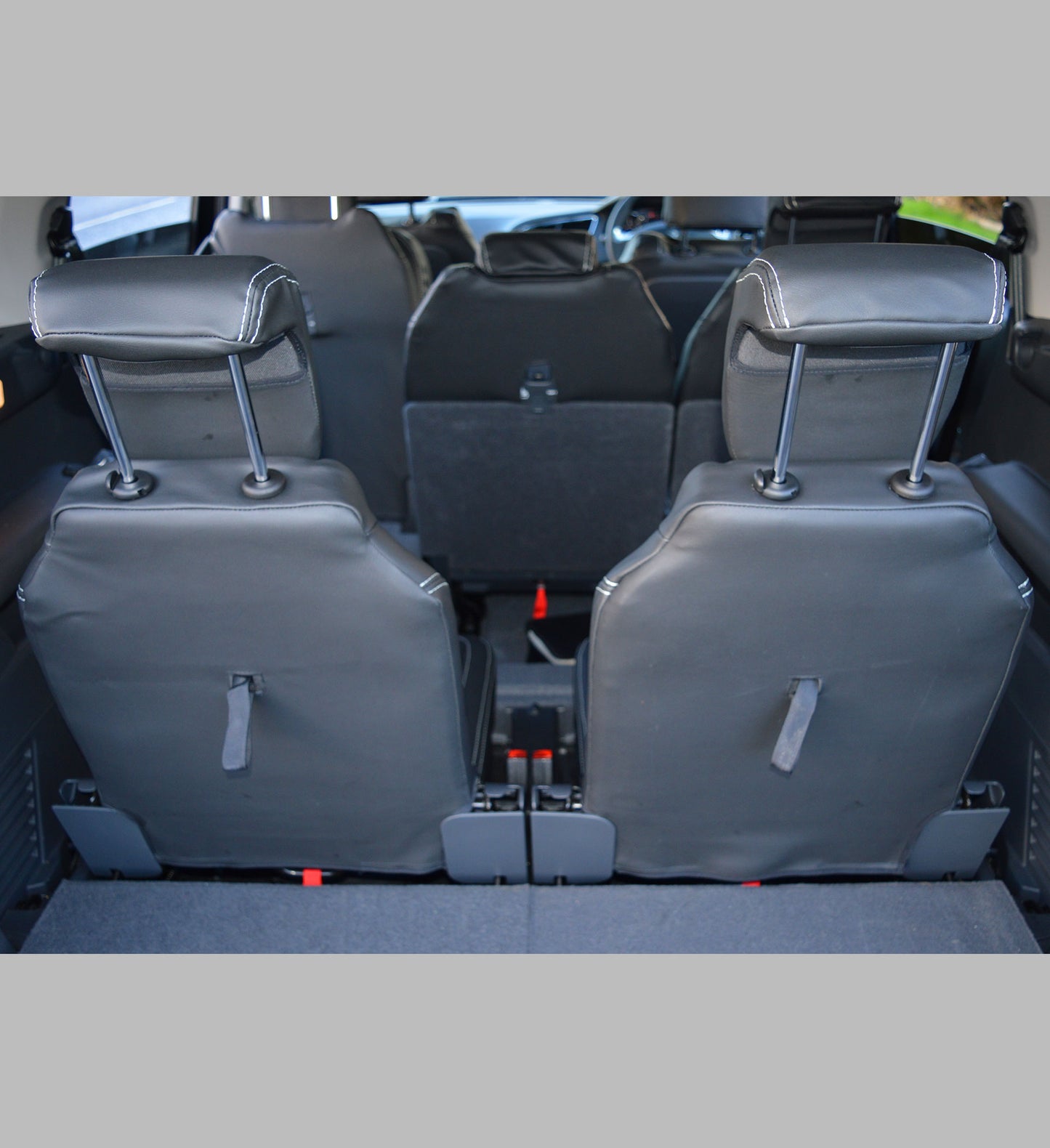 Peugeot 5008 Tailored Waterproof Car Seat Covers