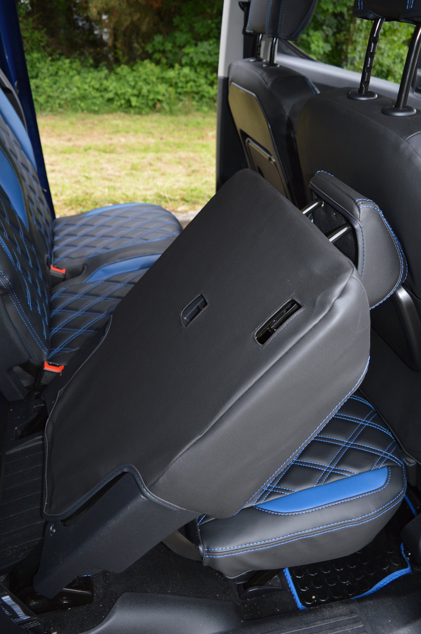 Citroën Berlingo Multispace Seat Covers (2008+) | 5 Seater | Black & Blue Leatherette | Custom Made to Order