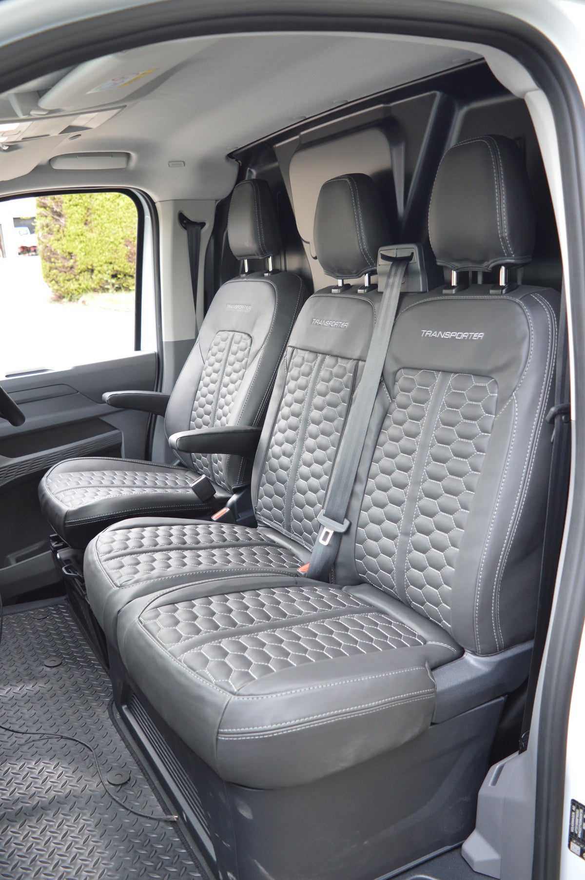 Volkswagen Transporter T7 Seat Covers | Black Leatherette with Honeycomb Face Panels & Silver Reinforced Stitching | 2024–Present | Custom Made to Order