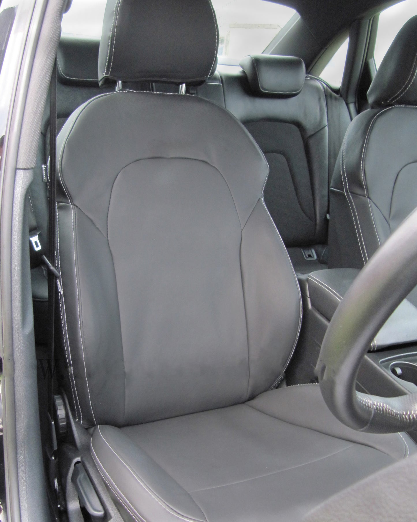 Audi A4 B8 Seat - Black Leatherette with S-Line logo