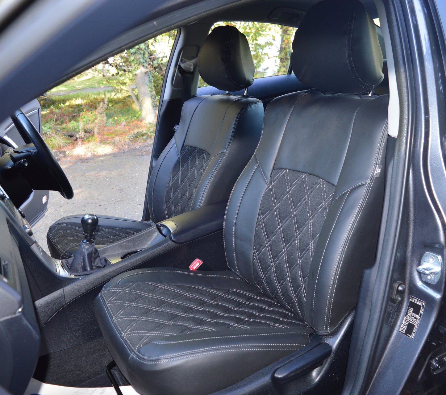 Toyota Avensis Leather & Cloth Seat Covers 2009 - 2015