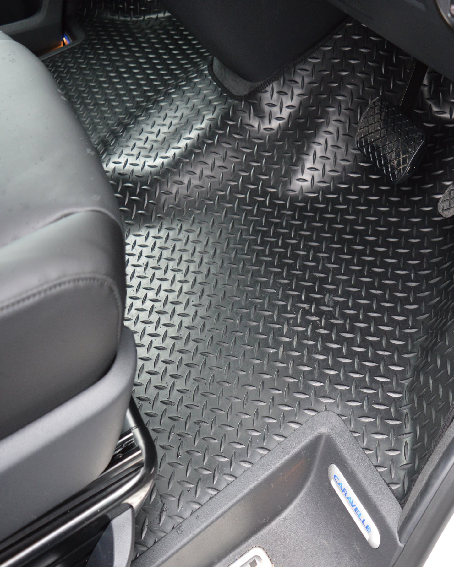 Volkswagen VW Transporter T5 Rubber Floor Mat - Front with Captain Seats