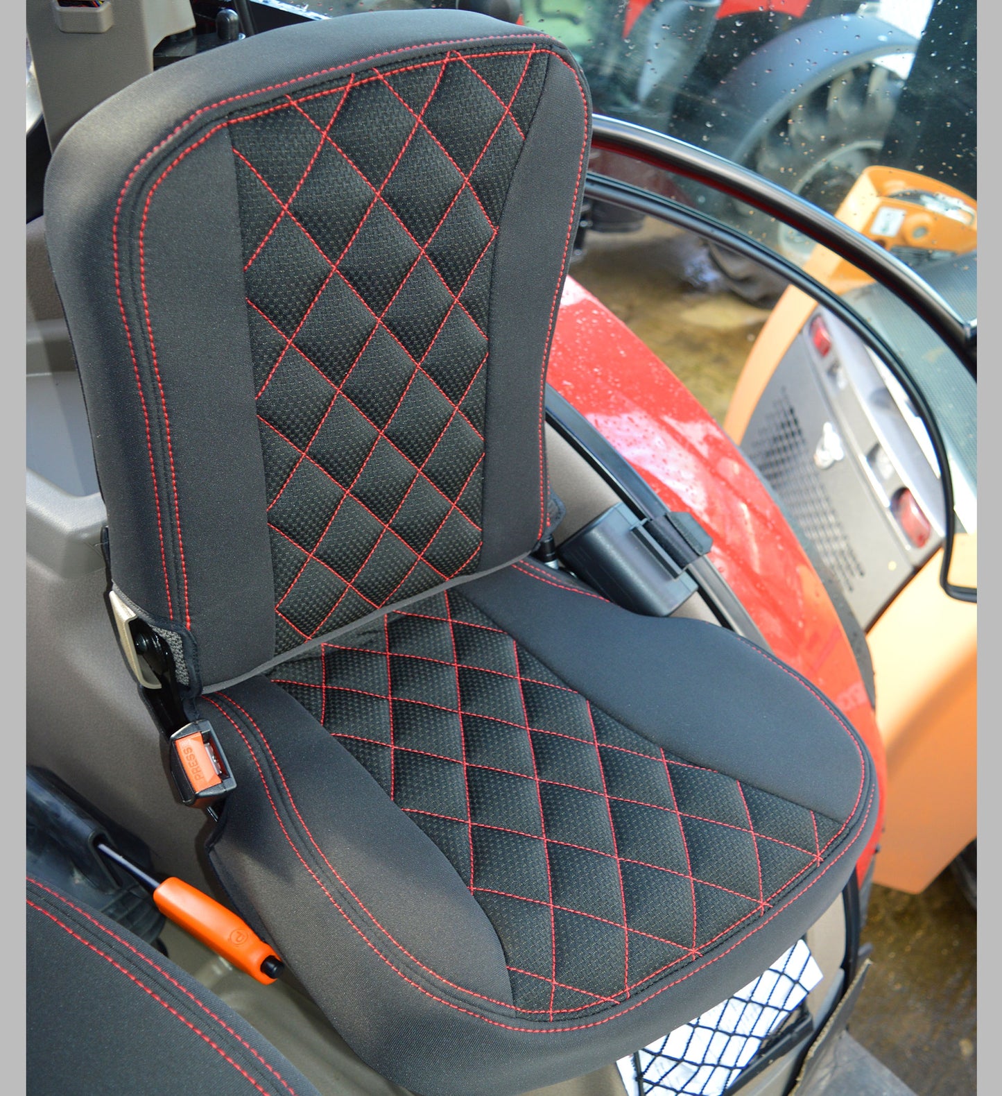 Case IH Tractor Seat Covers - Grammer Maximo Dynamic Seat + Passenger