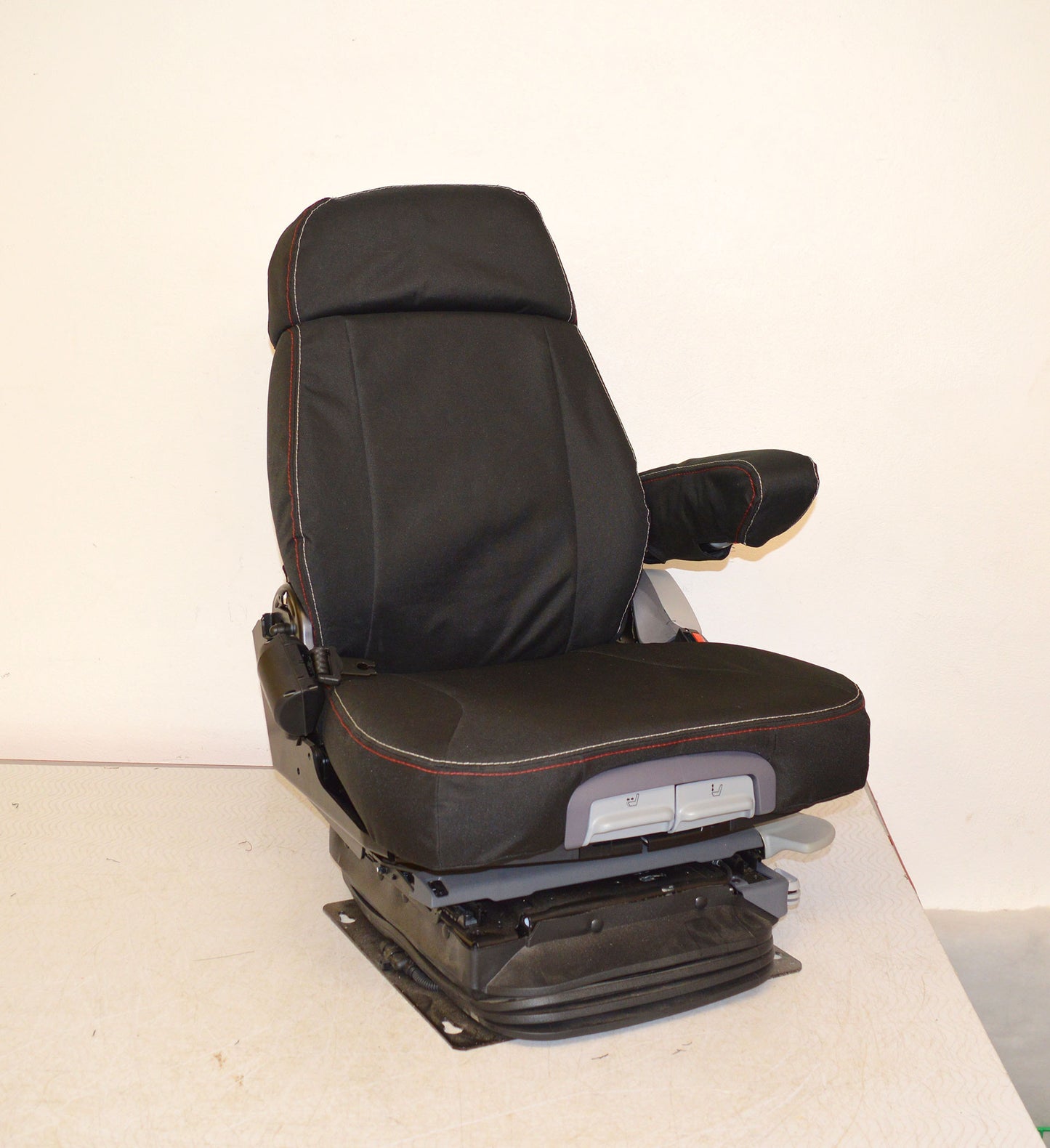 Case IH Grammer Maximo Dynamic Plus Heavy Duty Driver + Passenger
