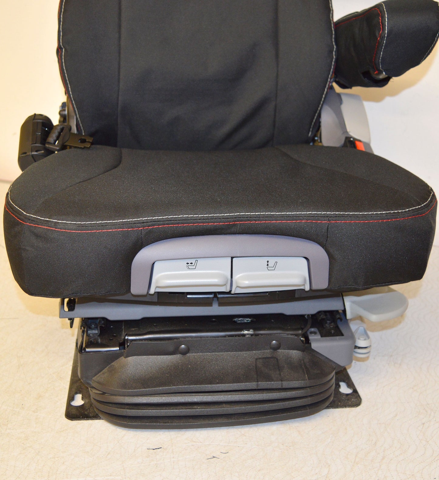 Case IH Grammer Maximo Dynamic Plus Heavy Duty Driver + Passenger
