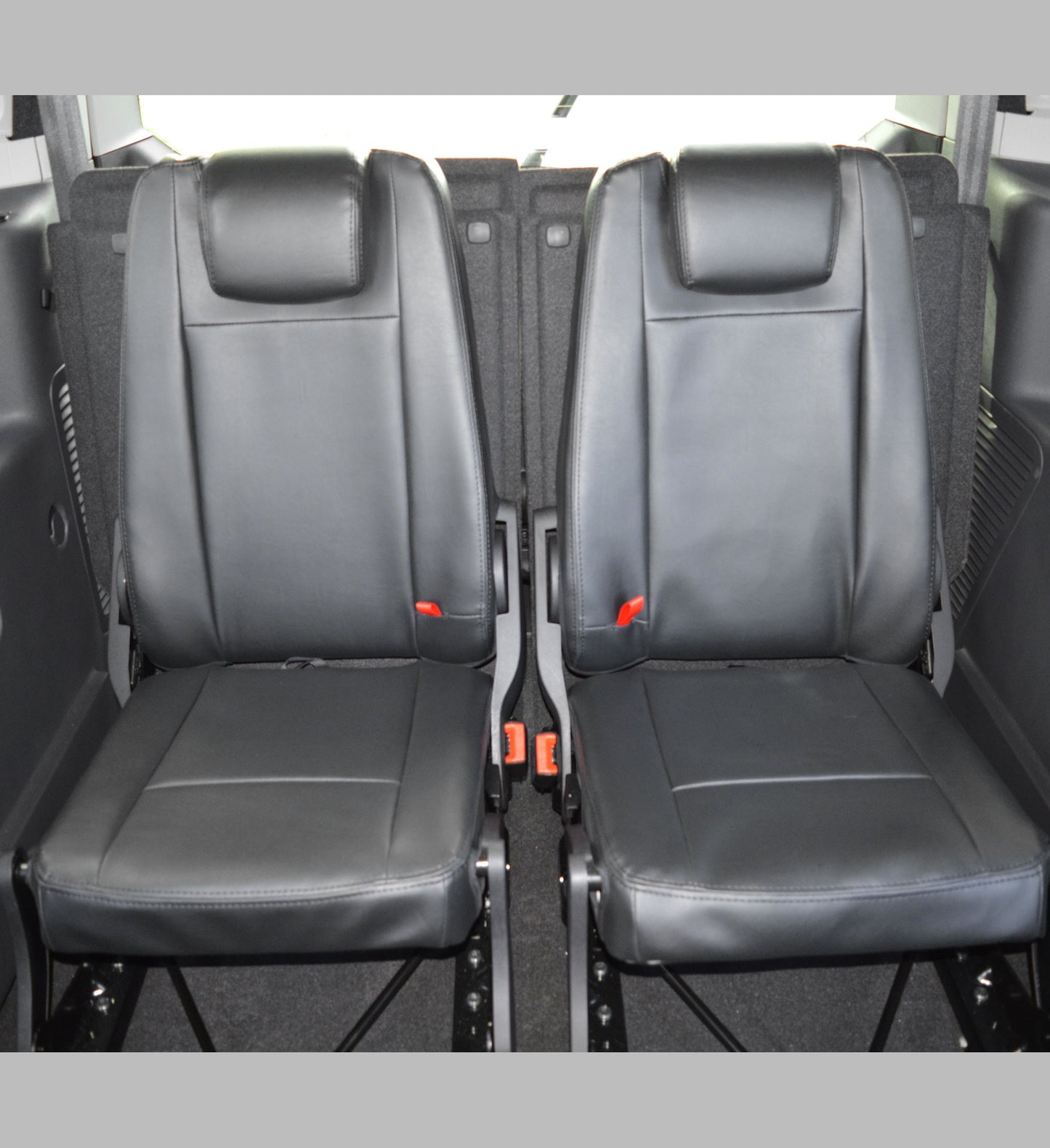 Ford Transit Connect Tourneo Waterproof Tailored Seat Covers (7 Seats)