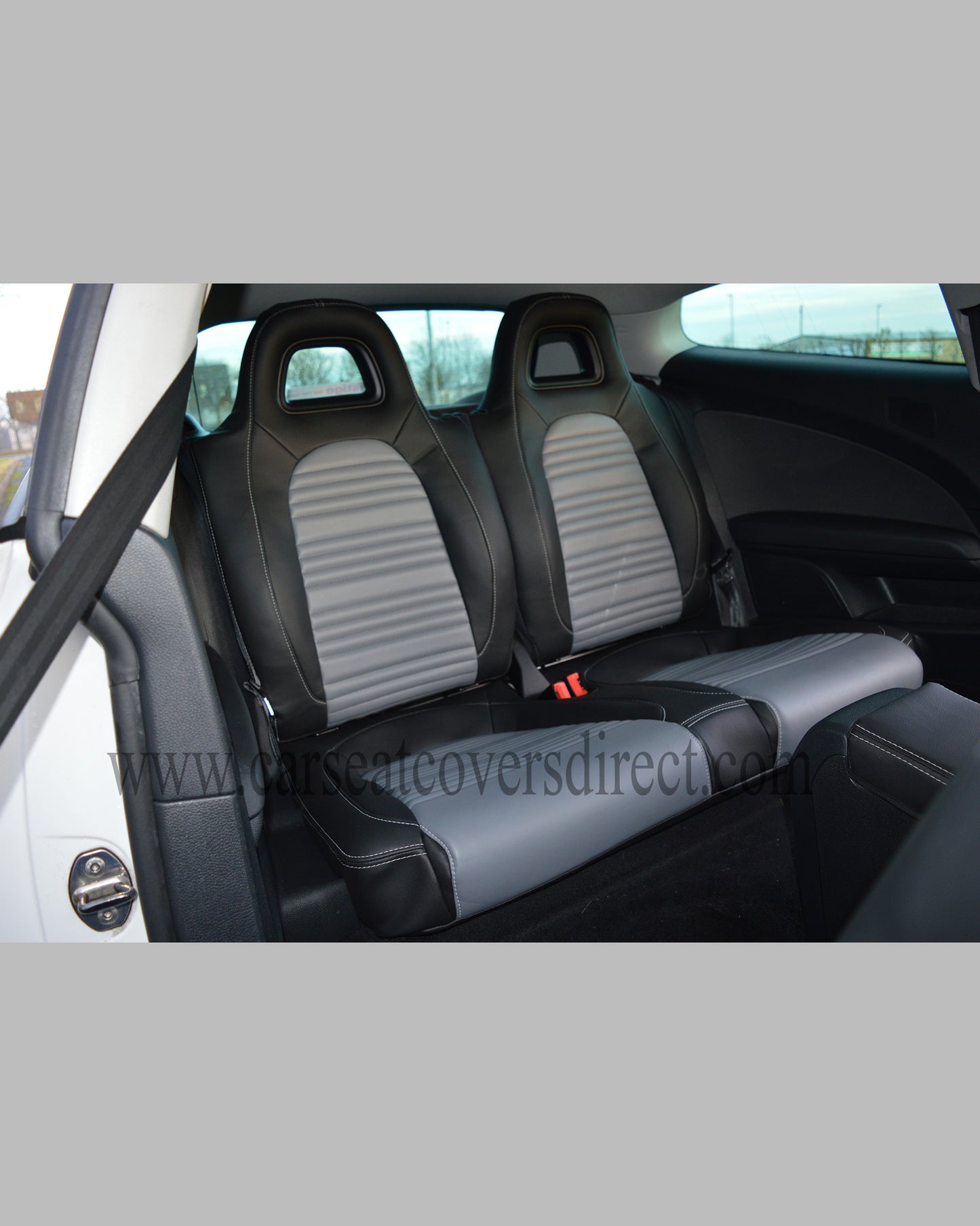 Volkswagen VW Scirocco Seat Covers - Black with Grey Centres