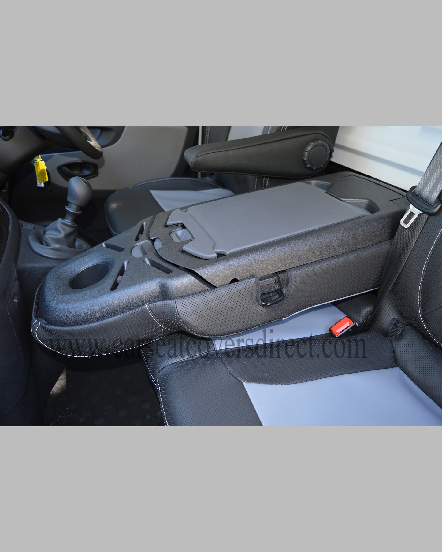 Opel Vivaro 3rd gen black& grey seat covers