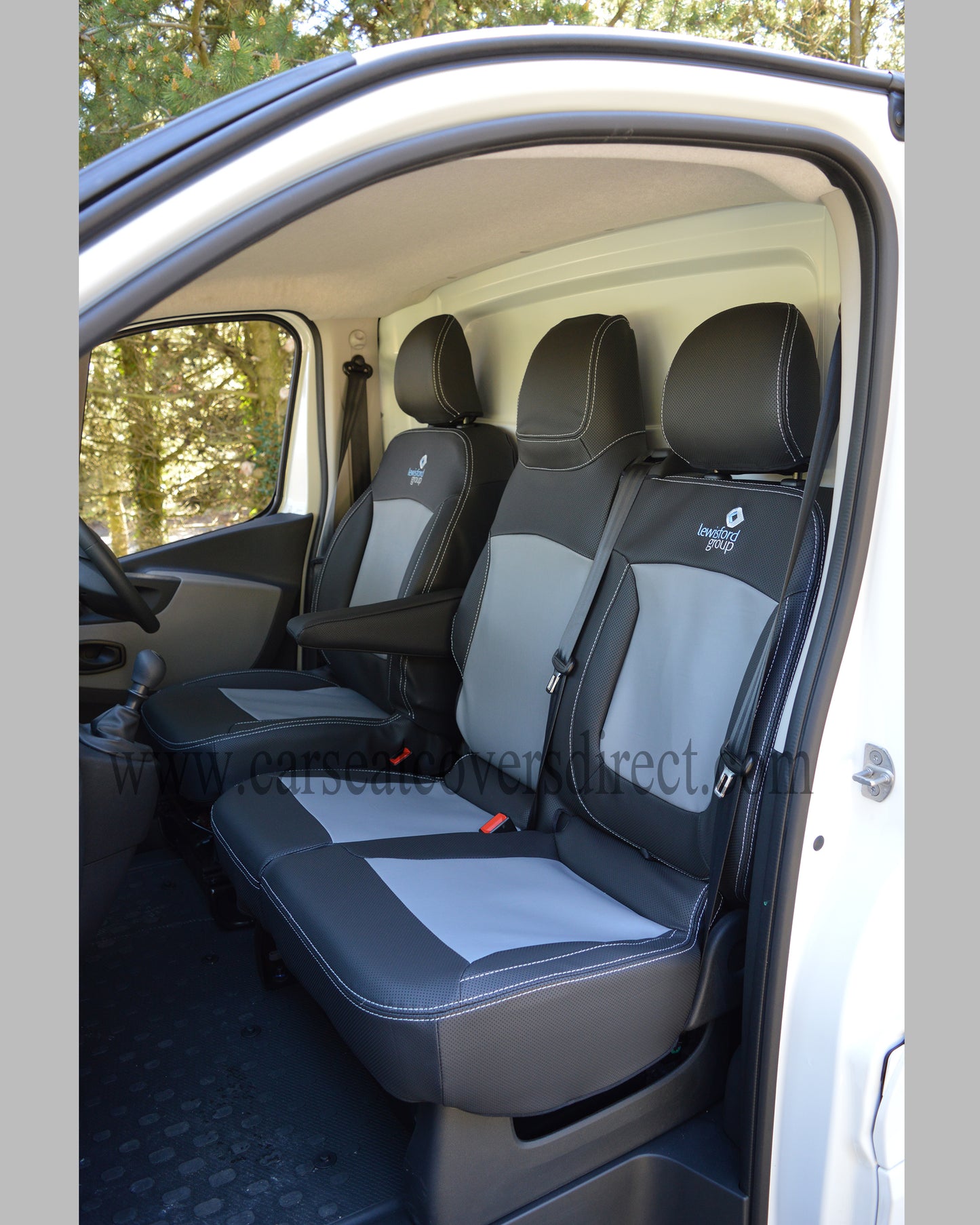 Opel Vivaro 3rd gen black& grey seat covers