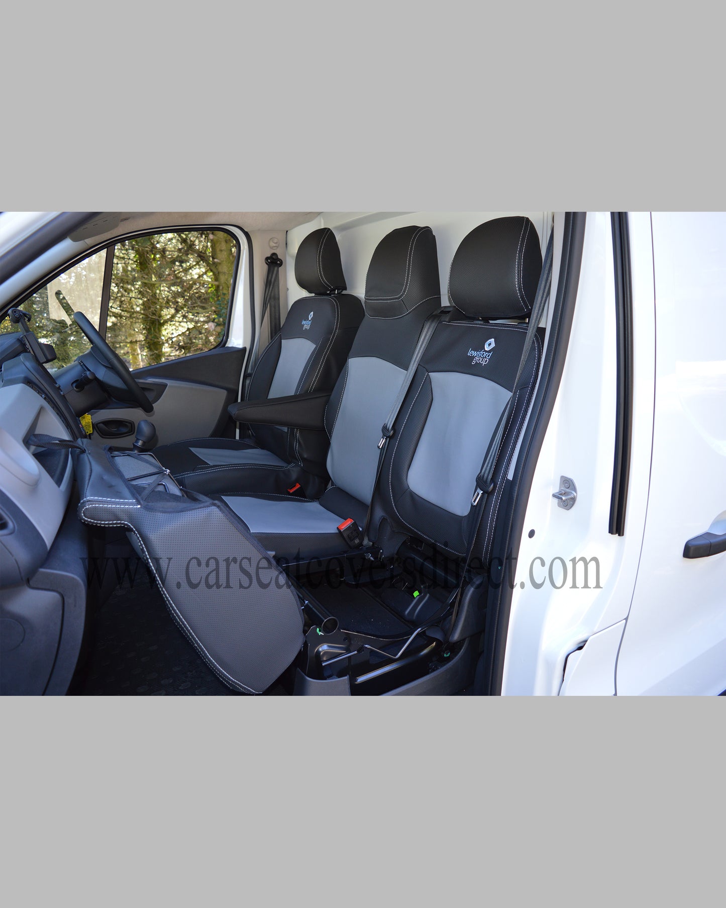 Opel Vivaro 3rd gen black& grey seat covers