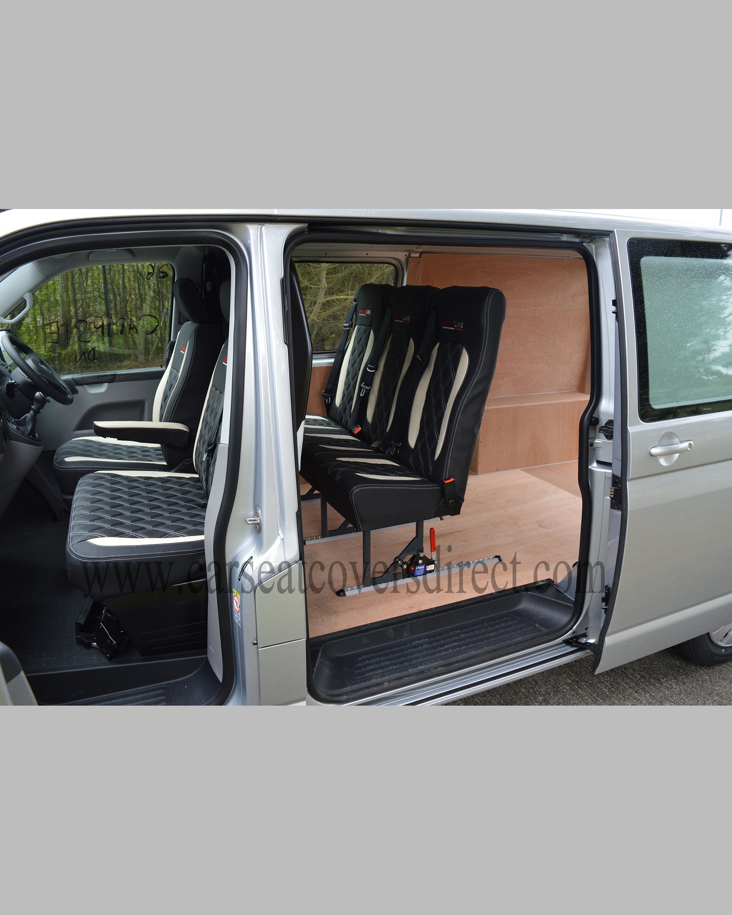 Volkswagen Transporter T5 - T6 Black & White Seat Covers