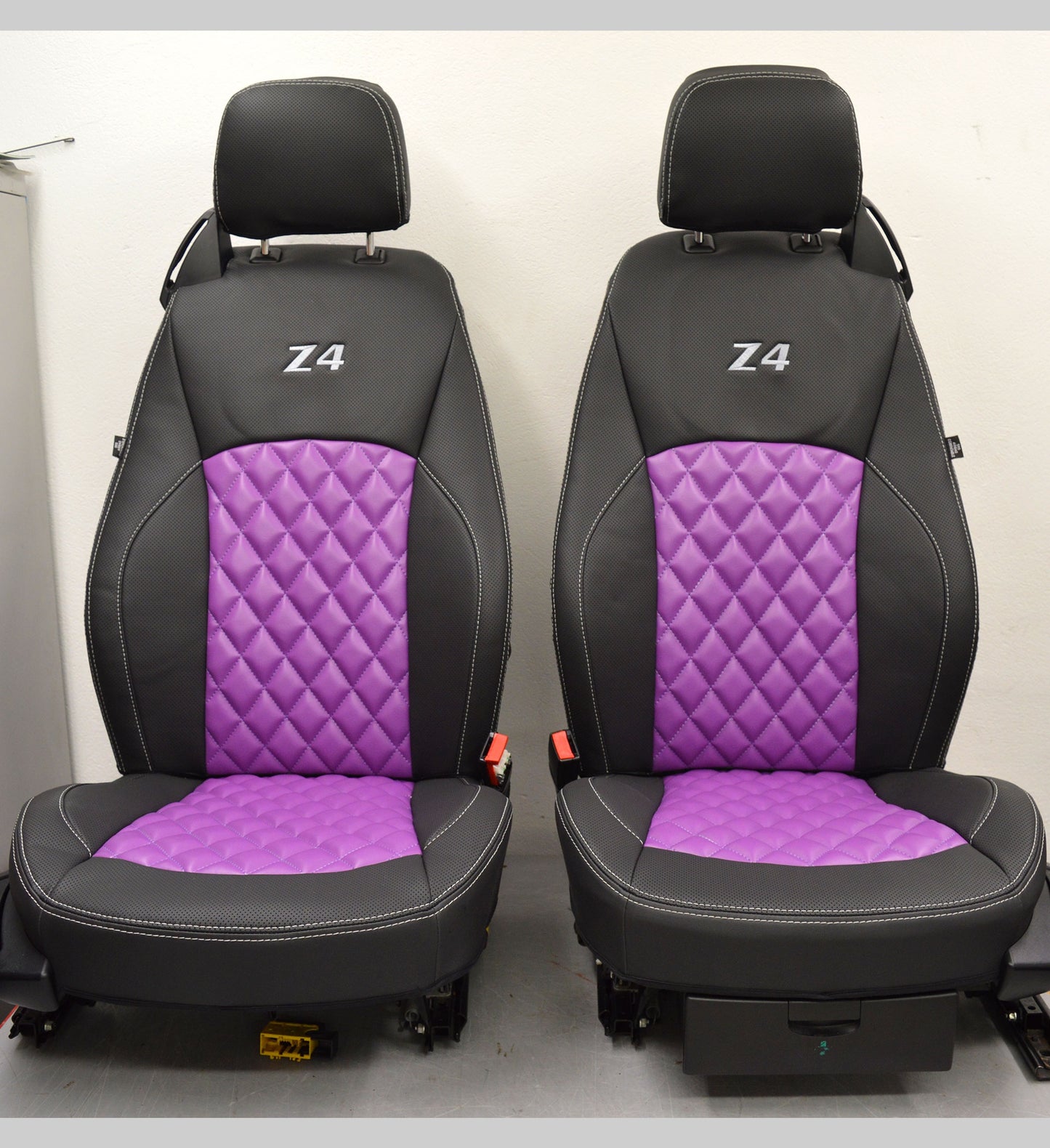 BMW Z4 E85 Tailored Diamond Quilted Tailored Car Seat Covers