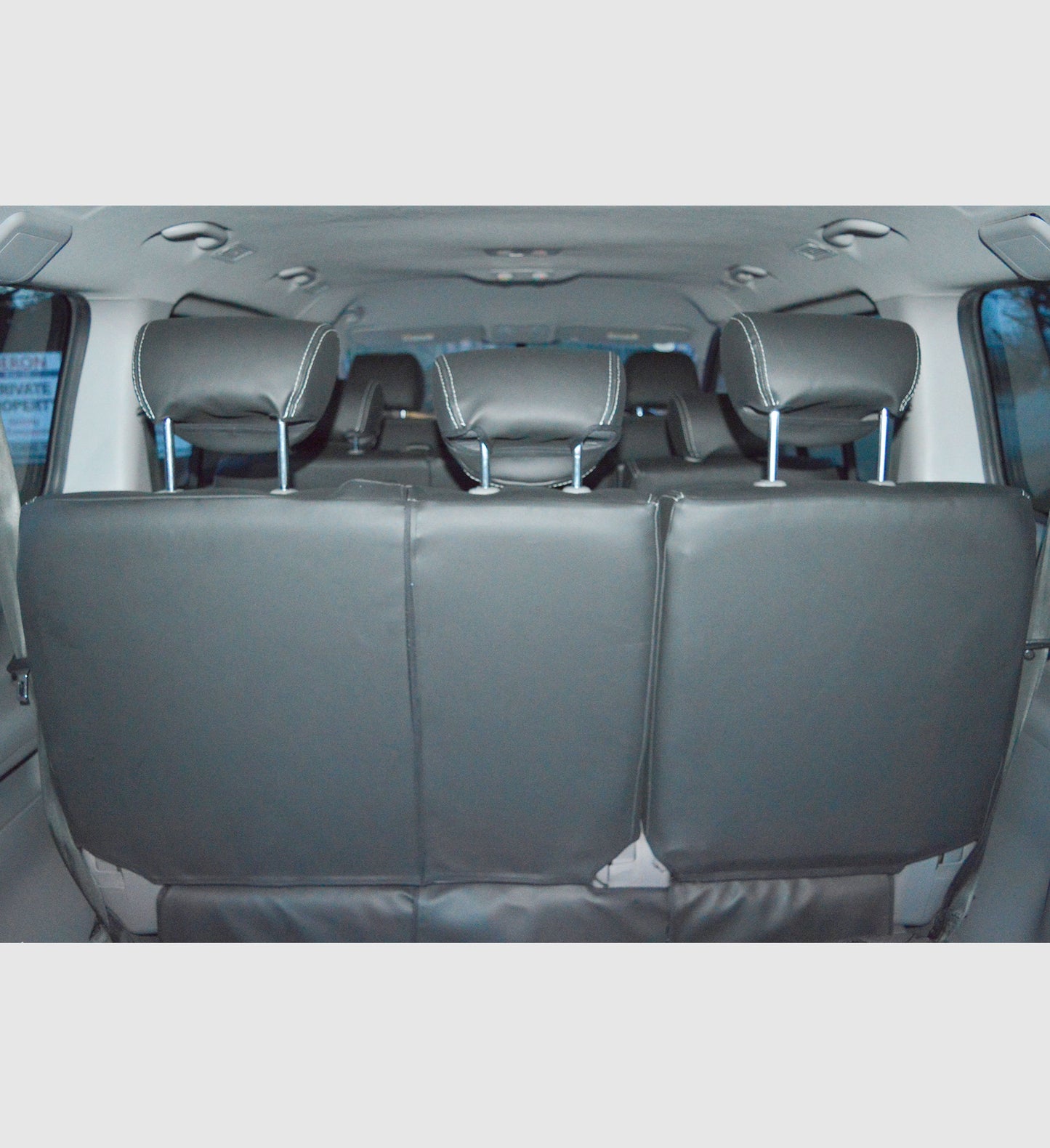 Hyundai - i800 Tailored Seat Covers.