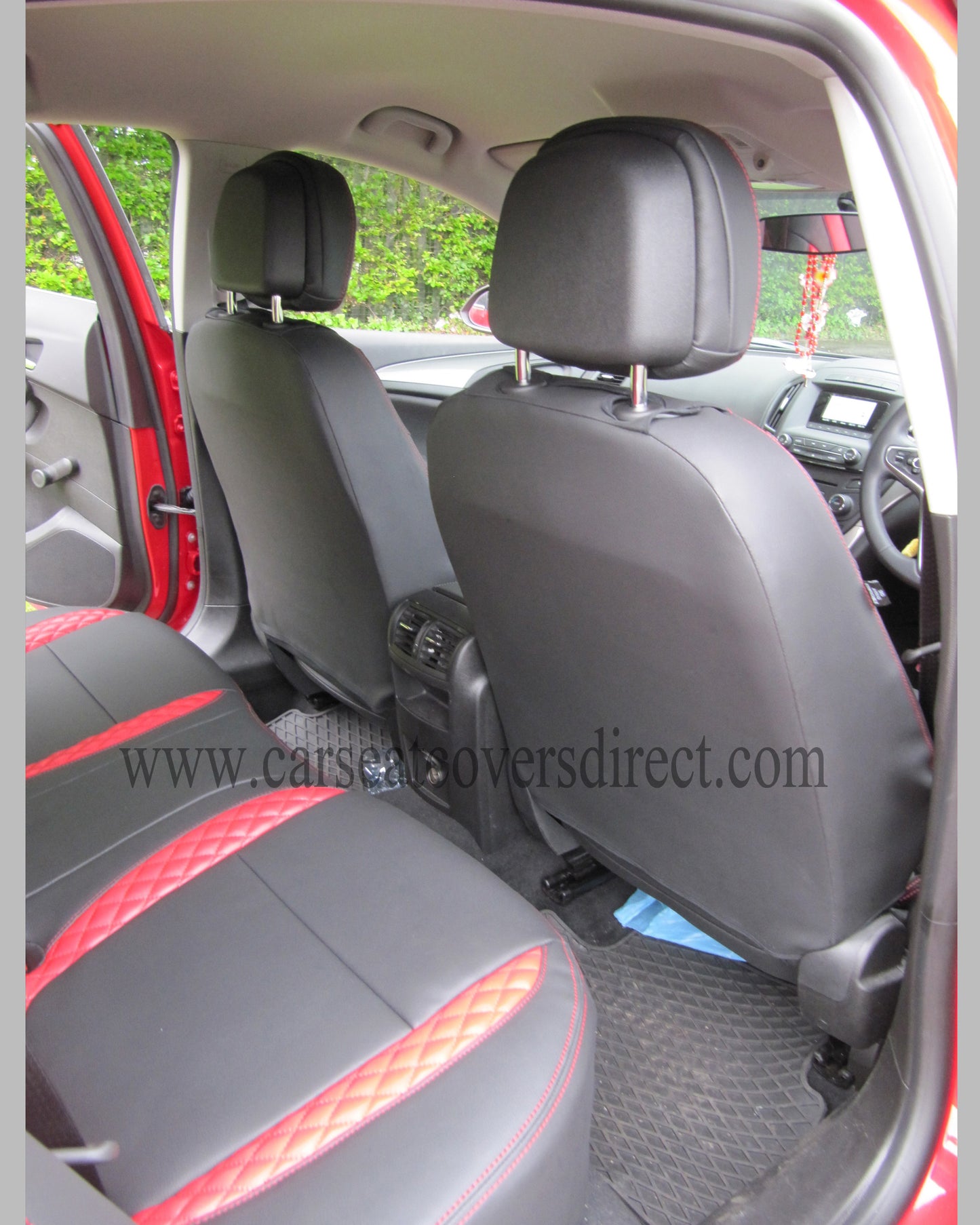 Opel INSIGNIA Black & Red Seat Covers
