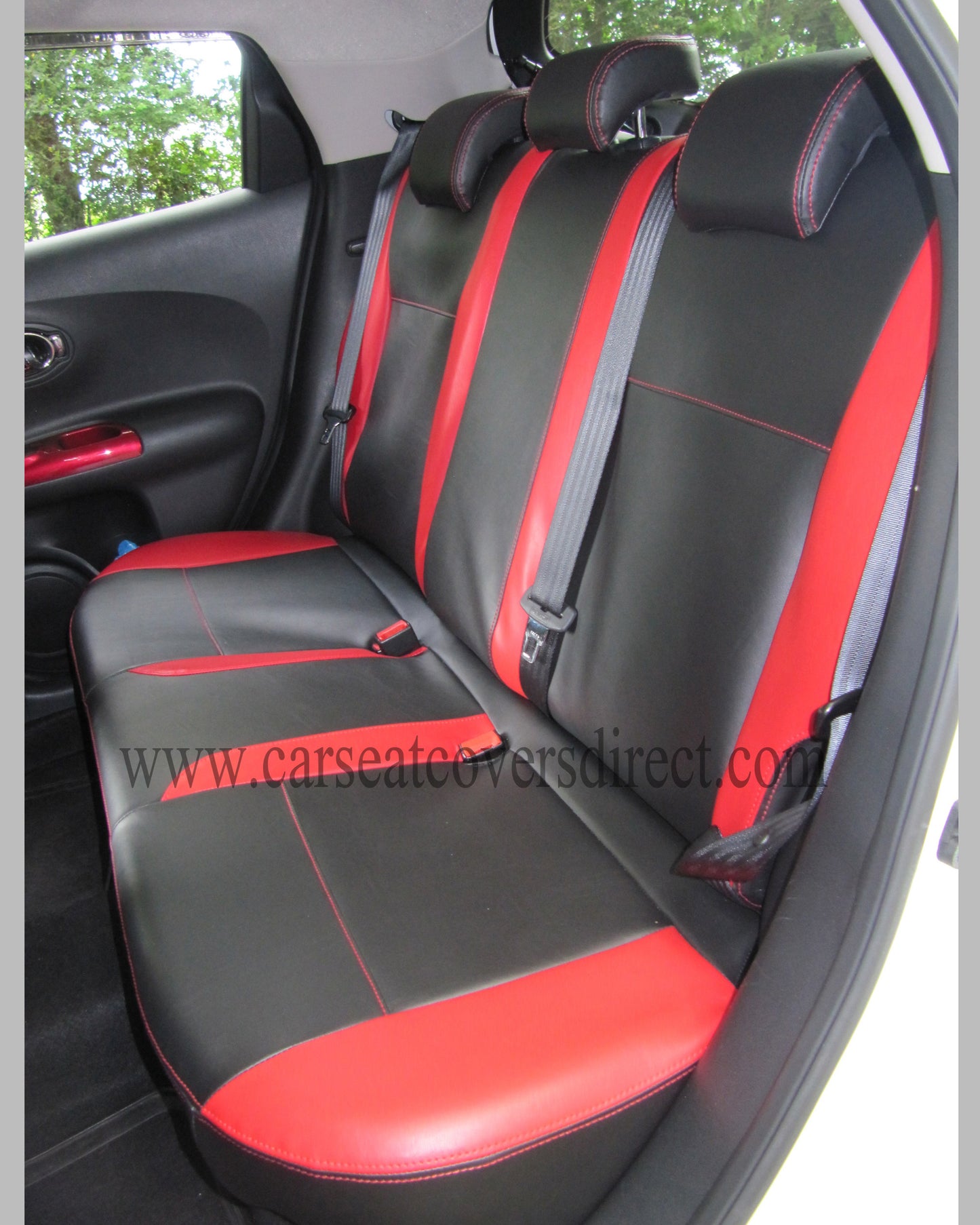 Nissan JUKE Black and Red Seat Covers