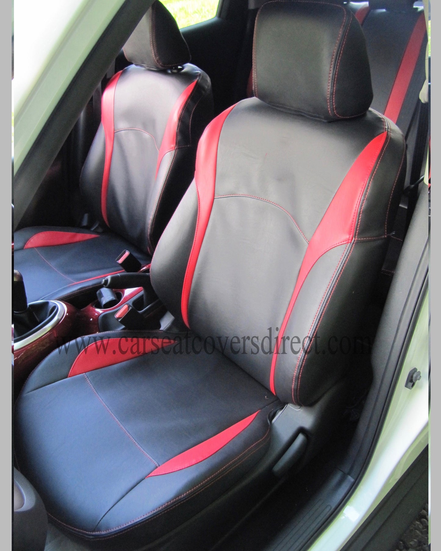 Nissan JUKE Black and Red Seat Covers