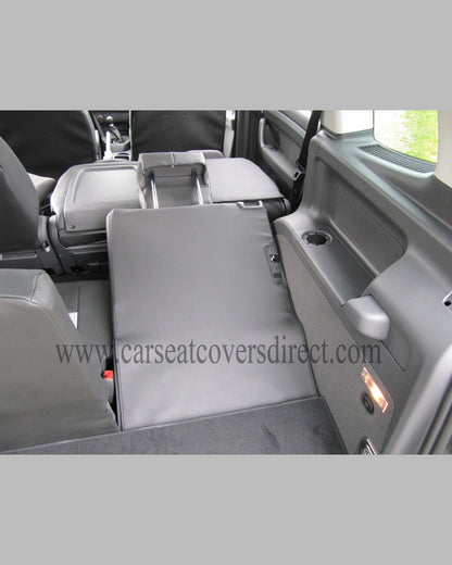 VOLKSWAGEN VW TOURAN Black & red Seat Covers 7 seats