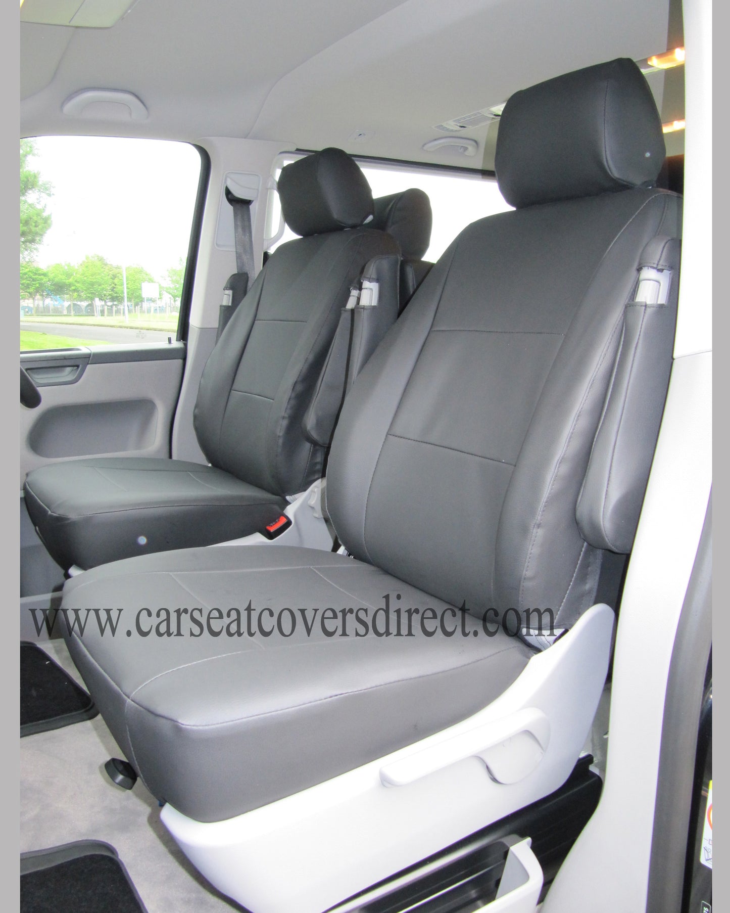 Volkswagen Transporter T5 Caravelle Black