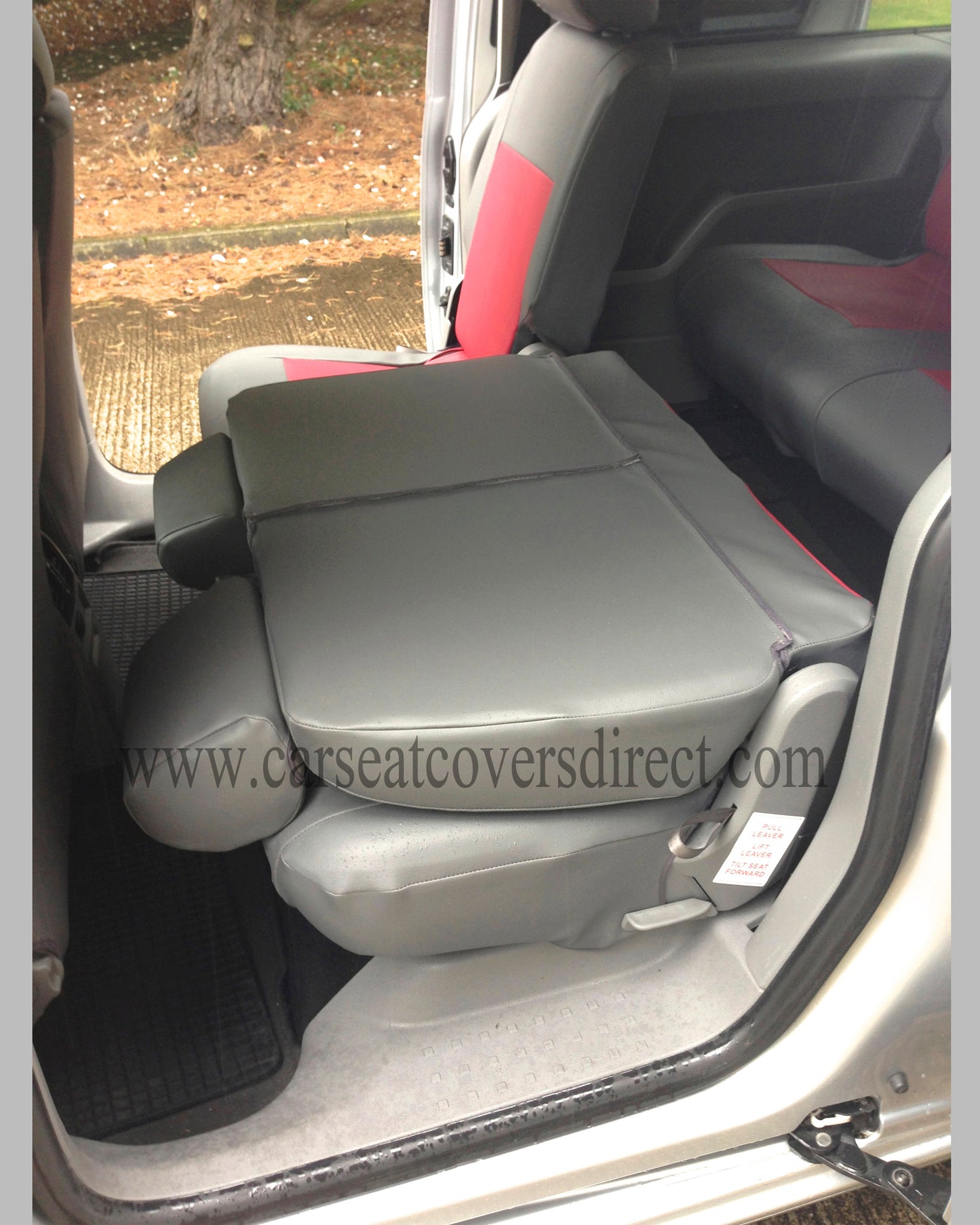 VOLKSWAGEN VW Caddy life grey & red Seat Covers