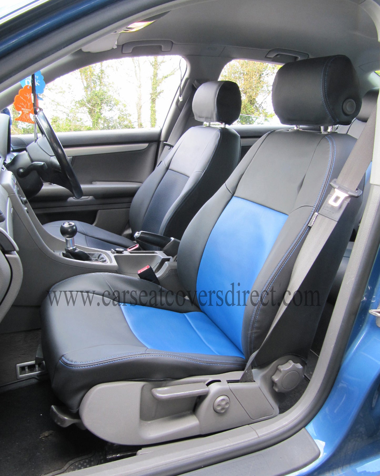 Audi A4 B6 - Black & Blue with logos