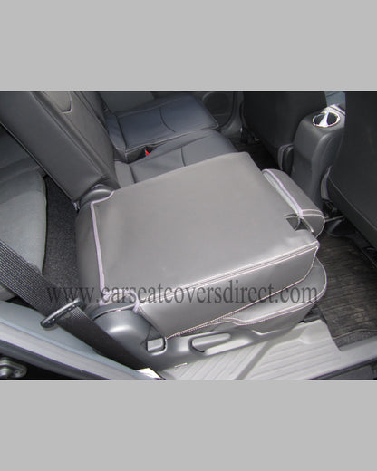 TOYOTA PRIUS PLUS 7 seat Model.