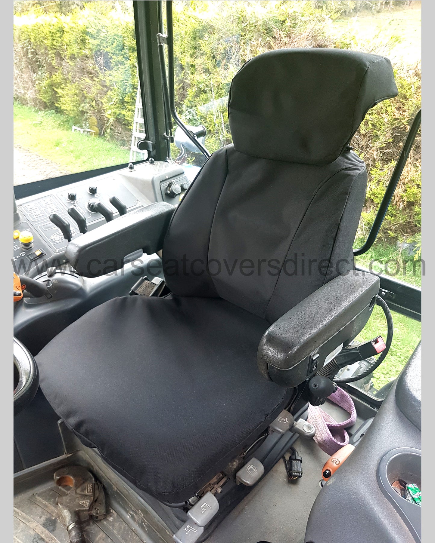 New Holland T7 Series Extra Heavy Duty Tractor Seat Cover With Logo