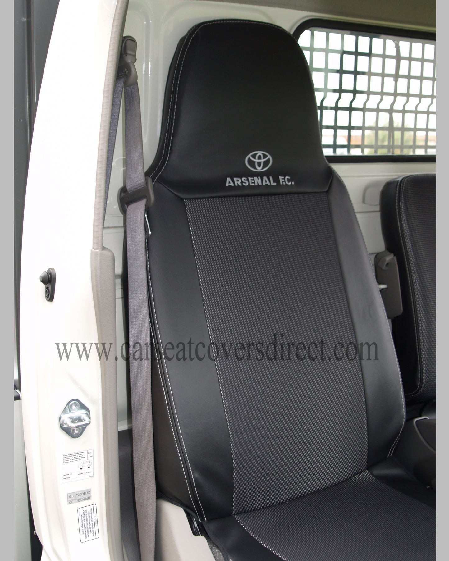 Toyota Dyna Waterproof Leather Look Fitted Seat Covers
