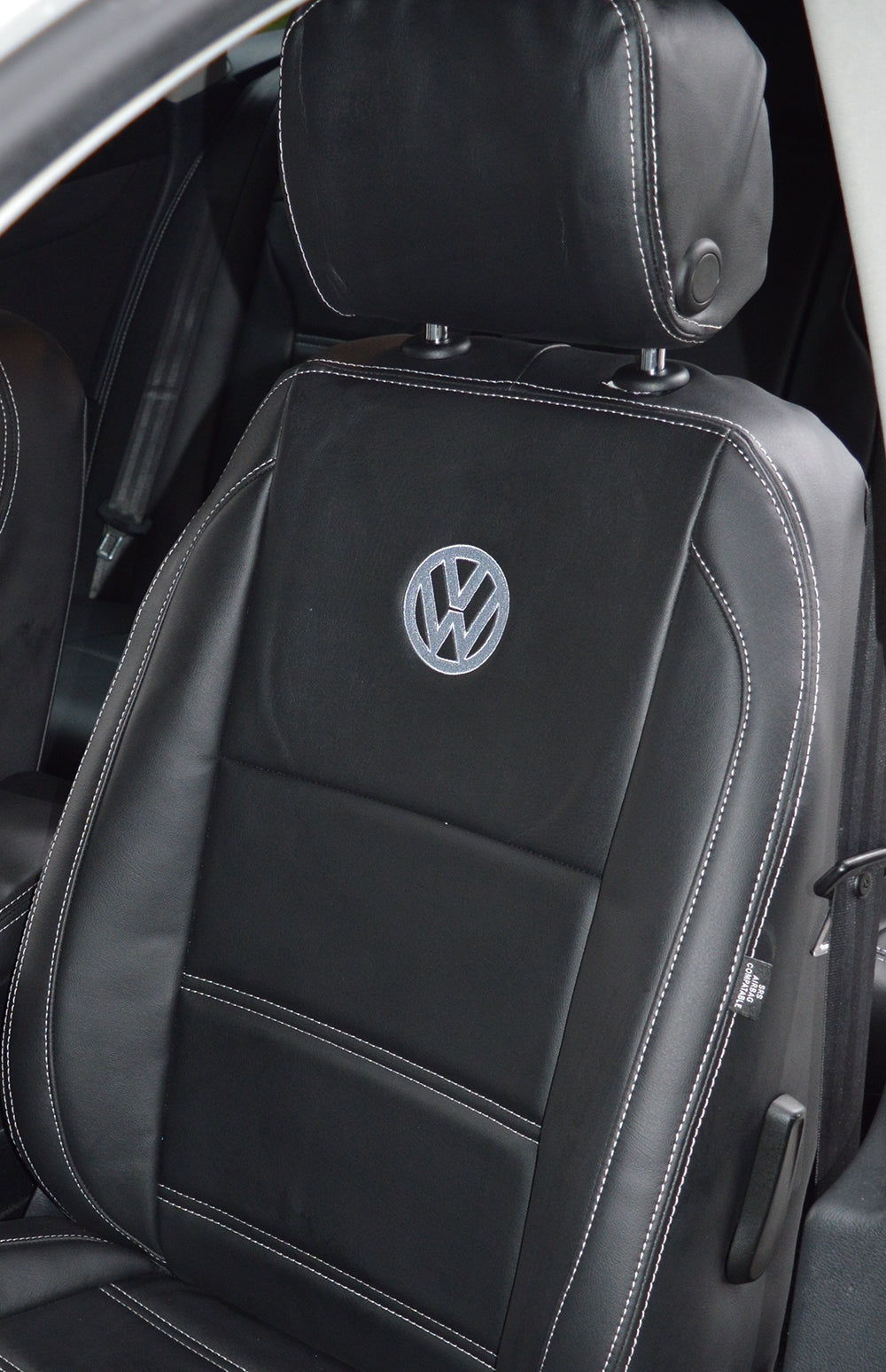 Volkswagen Passat B7, 2010 - 2015 Black with Logos