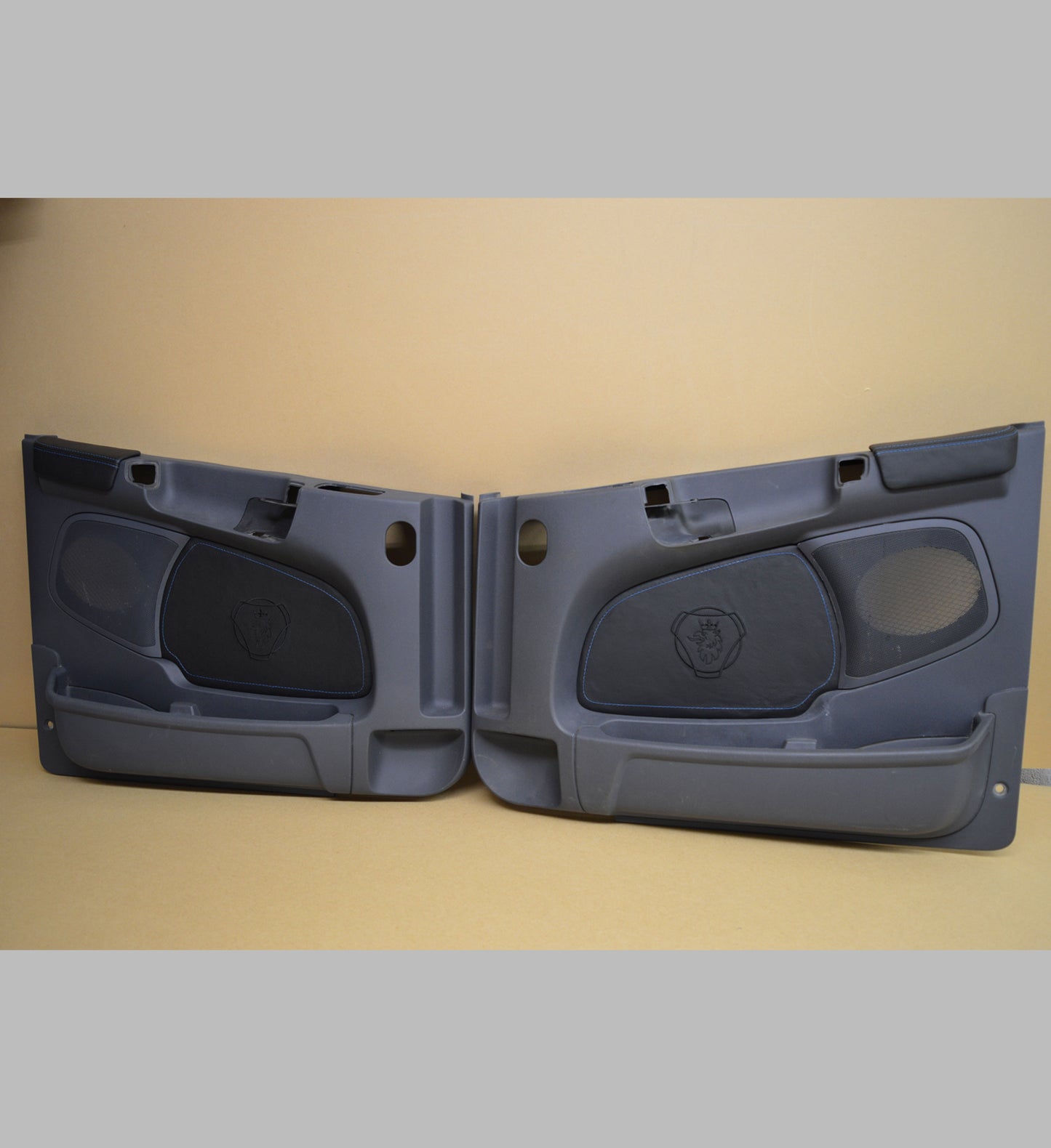 Scania R-Series Genuine Leather Retrim Kit For Front Seats & Door Cards