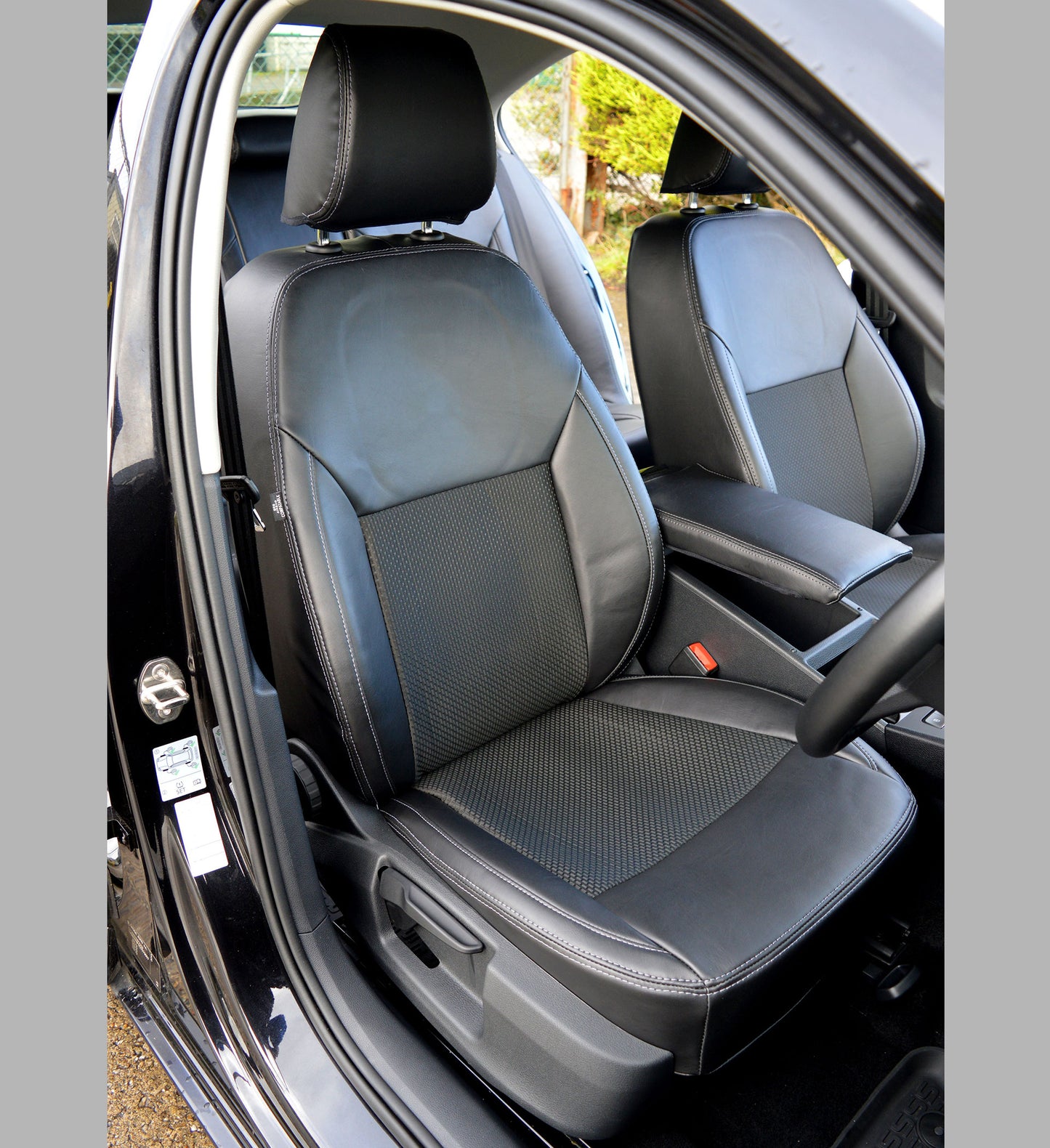 Skoda Superb Tailored Car Seat Covers (3rd Gen) - Black Leatherette & Silver Stitching
