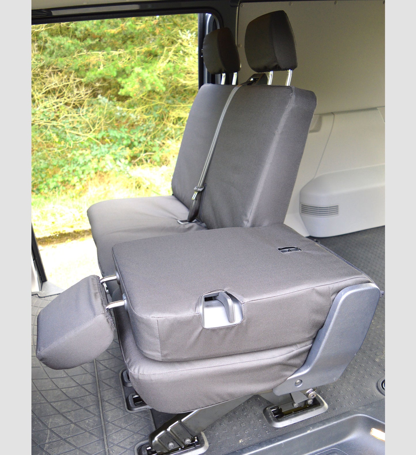 Volkswagen VW Transporter T6 Kombi Heavy Duty Van Seat Covers - Black Captain Seat