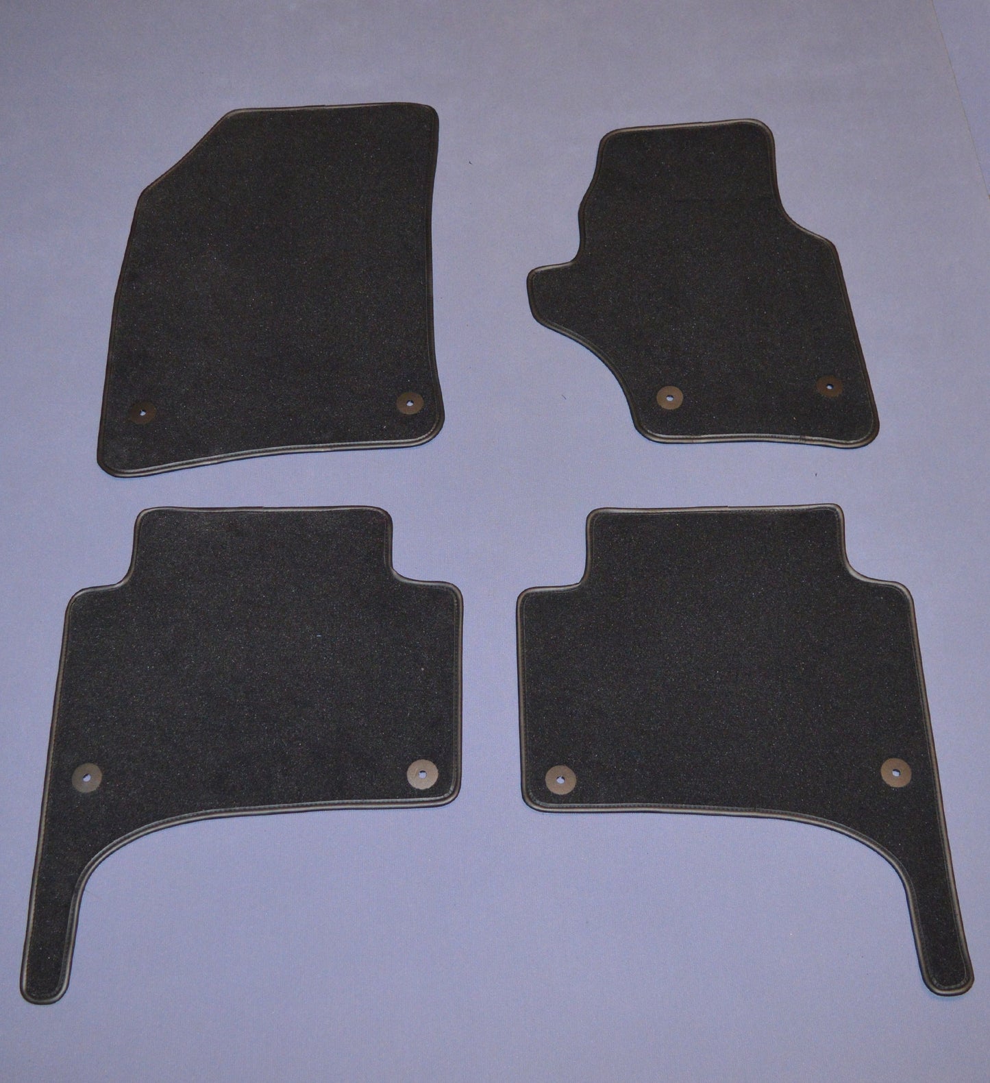 VW Touareg Luxury Carpet Tailored Car Floor Mats