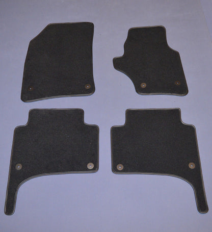 VW Touareg Luxury Carpet Tailored Car Floor Mats