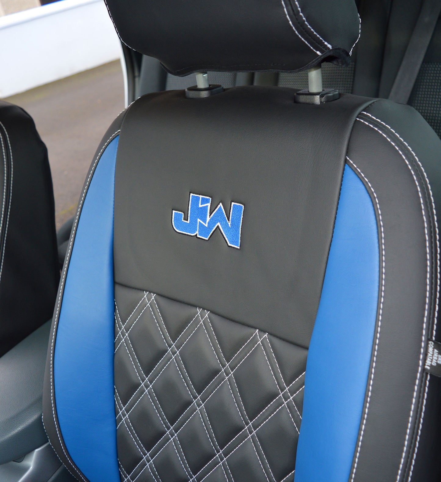 Ford C-Max Waterproof Tailored Car Seat Cover With Diamond Quilting Blue Stitching