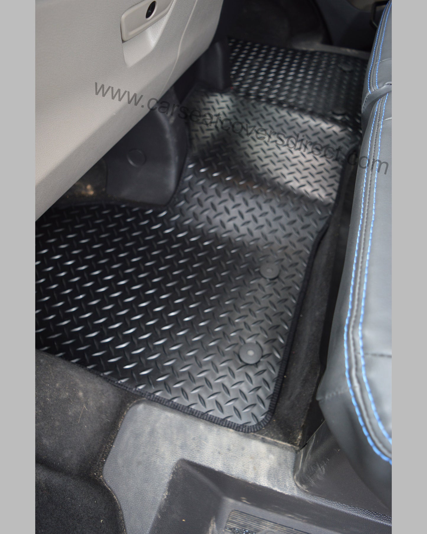 Ford Transit MK8 (2013 - Present) Tailored Heavy Duty Rubber Mat.