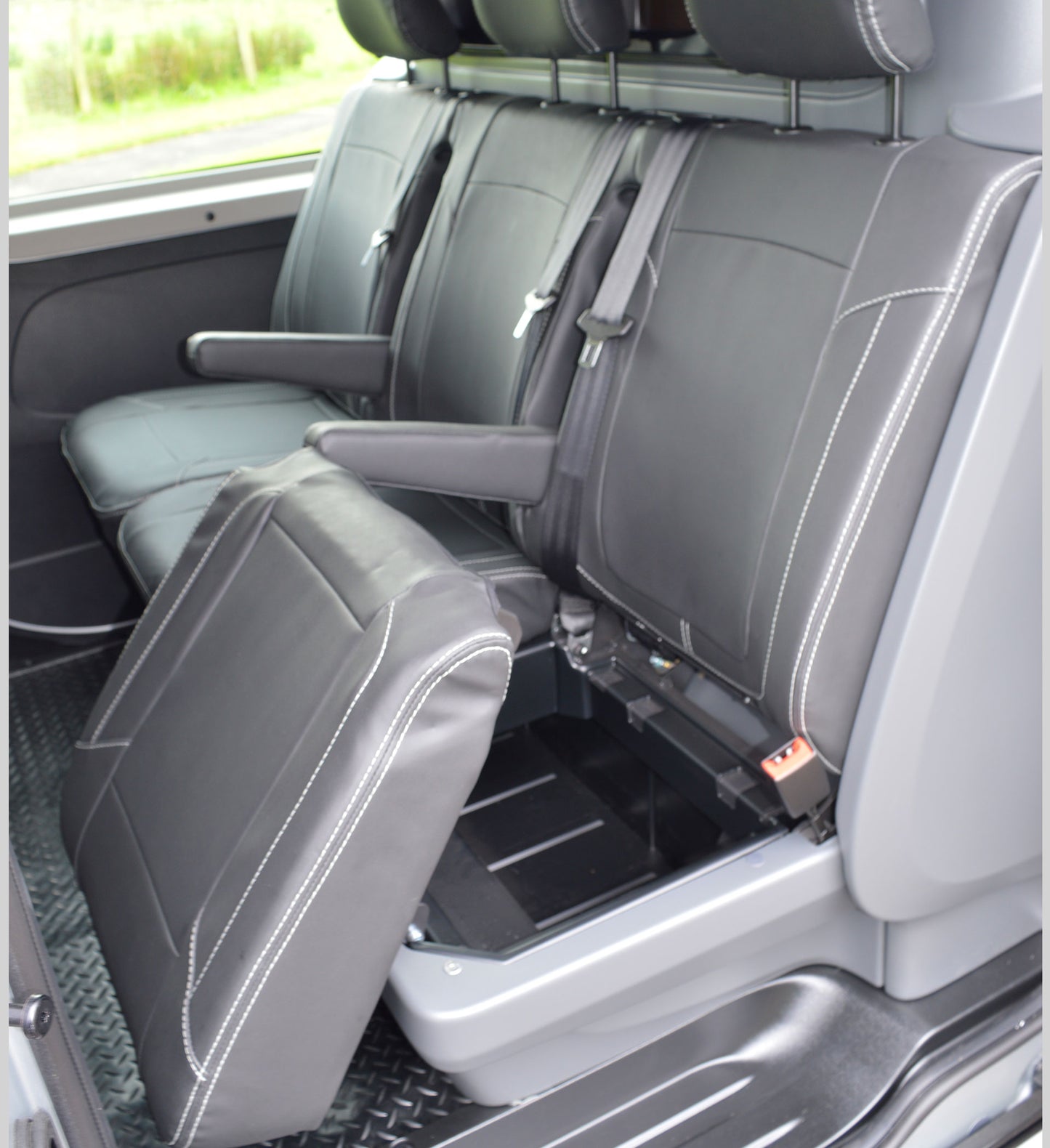 Vauxhall / Opel Vivaro Crew Cab Tailored Van Seat Covers - Charcoal