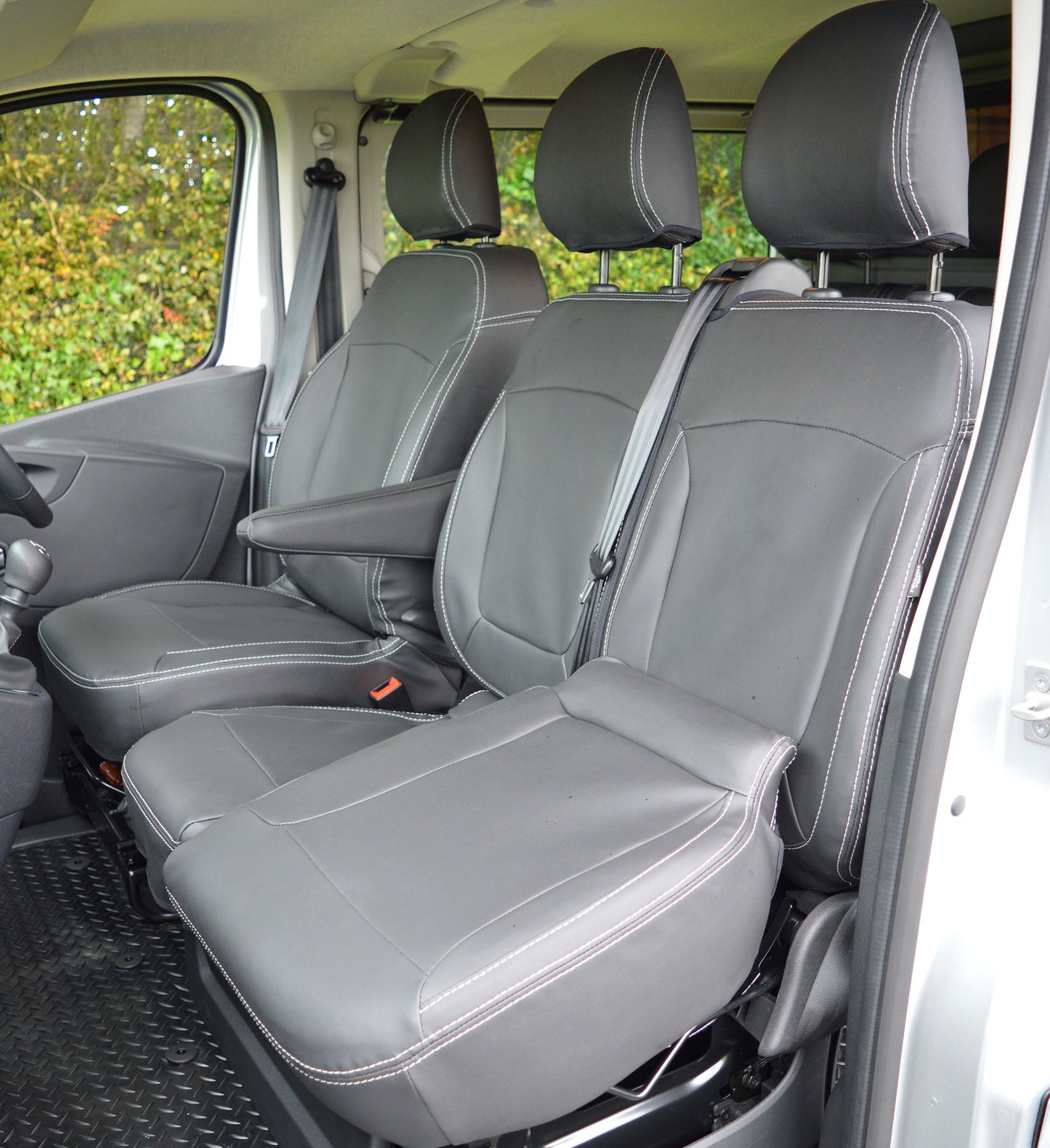 Vauxhall / Opel Vivaro Crew Cab Tailored Van Seat Covers - Charcoal
