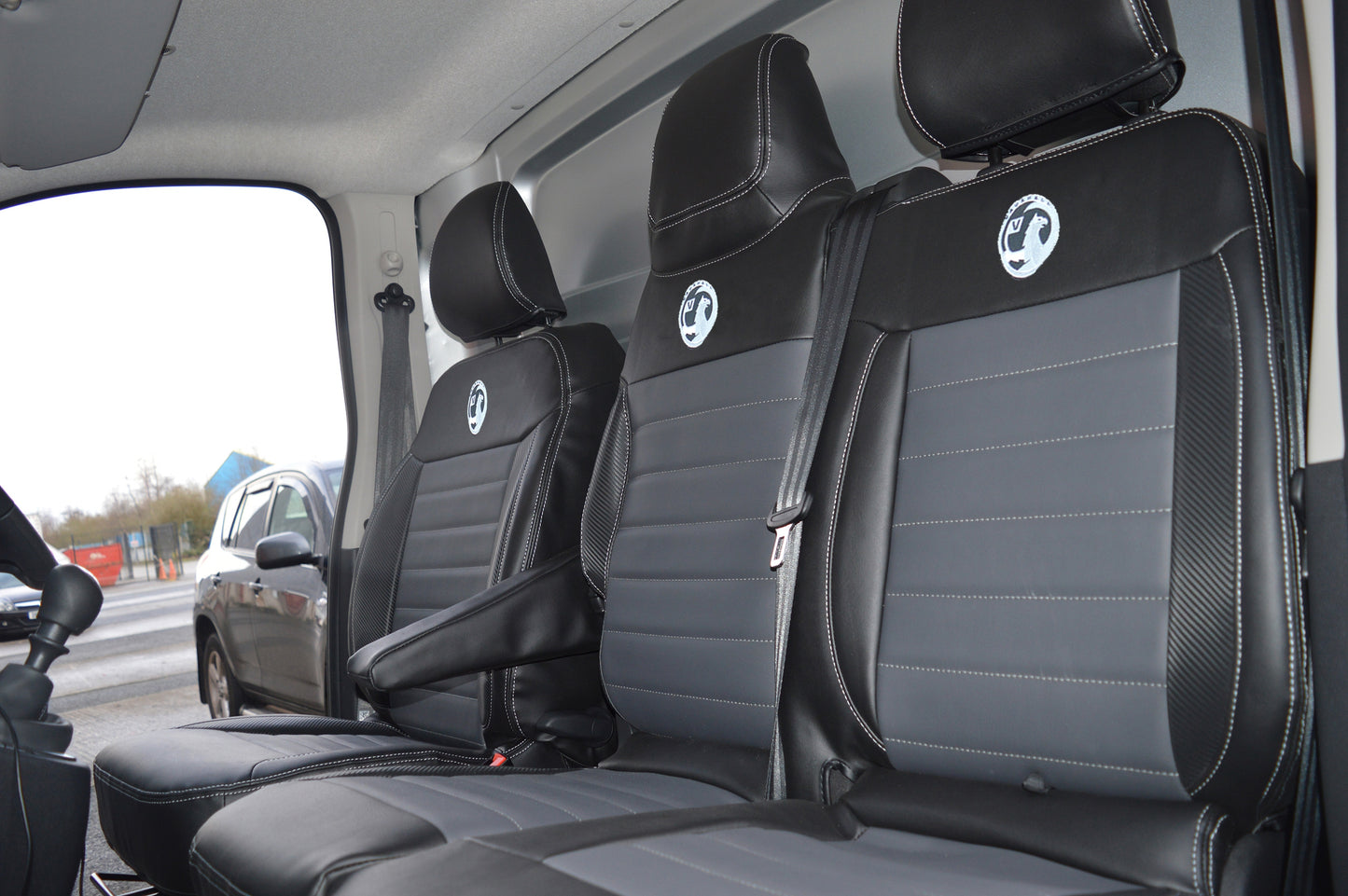 Vauxhall/Opel Vivaro - Black Leatherette & Grey Centre